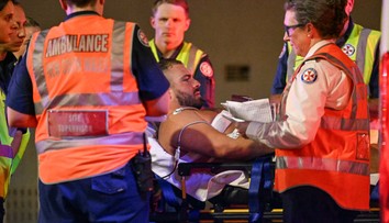 Krvavá streľba na pláži v Sydney. Na mieste ostalo niekoľko nehybne ležiacich tiel, hlásia 16 mŕtvych