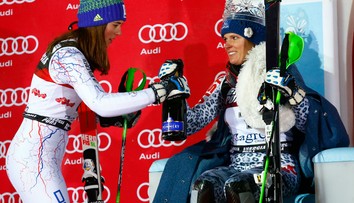 Takúto sumu už zarobili Velez-Zuzulová s Vlhovou v aktuálnej sezóne