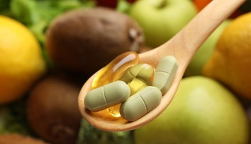 Pozor na nebezpečné kombinácie. Niektoré potraviny môžu zmeniť účinky liekov