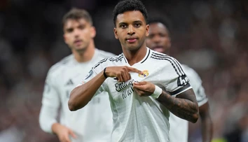 VIDEO: Real Madrid v šlágri zdolal mestského rivala, Arsenal rozdrvil PSV. Dortmund neudržal vedenie