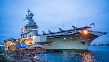 Švédi zneškodnili dron v blízkosti francúzskej lietadlovej lode. Kremeľ odmieta tvrdenia, že mal ruský pôvod