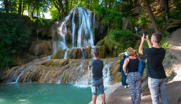 FOTO: Kúpanie pod 12-metrovým vodopádom? Toto výnimočné miesto nájdete na Slovensku