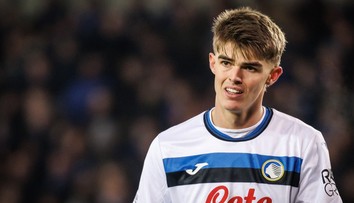 VIDEO: Hráči Atalanty sa len neveriacky prizerali. Duel šesťnásťfinále LM rozhodla kontroverzná penalta