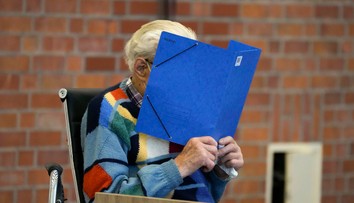 V Nemecku začal proces so 100-ročným bývalým dozorcom. Napomáhať mal pri vyše 3500 vraždách