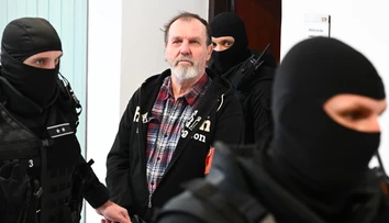 Spojili sme sa so synom Juraja Cintulu. Premiérov poradca tvrdí, že po atentáte mazal otcovu komunikáciu