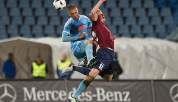 Nerozhodný stav viac vonia súperovi Slovana, Lotyši myslia na postup