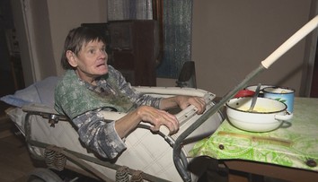 Agneška, ktorá žije v detskom kočíku, prežije vďaka vám krásne Vianoce