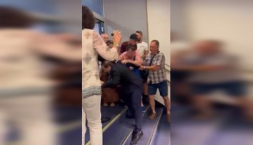 VIDEO: Emócie okolo veterníkov vyvrcholili. Rokovanie v Bratislave museli prerušiť