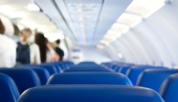 Tlieskate po pristátí lietadla? Letuška vysvetlila, prečo to radšej nerobiť