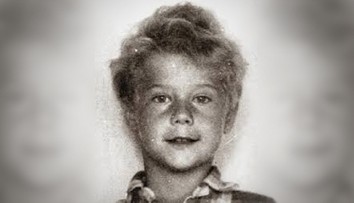 Odložený prípad! Polícia žiada pomoc pri pátraní po chlapcovi, ktorý zmizol pred 30 rokmi