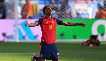Historický nárast dvojice hviezd a stagnácia Messiho či Ronalda. MS výrazne ovplyvnili hodnoty futbalistov