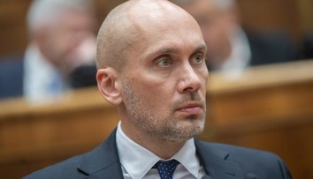 SaS má USB kľúč s menami a rodnými číslami 20-tisíc ľudí. Má ísť o údaje v súvislosti s energopomocou