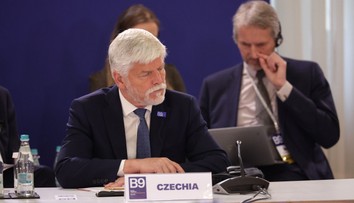 Pavel nebude súčasťou delegácie na summite NATO. Očakáva sa, že podá kompetenčnú žalobu