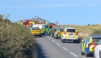 Na britskom ostrove spadol počas leteckého výcviku vrtuľník. Hlásia tri obete