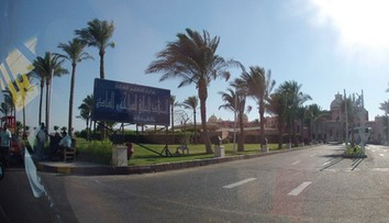 V egyptskej Hurghade sa v hoteli priotrávilo 47 hostí. Zadržali troch ľudí, vrátane šéfkuchára