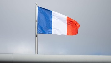 Francúzska ľavica má kandidátku na premiérku. Je ňou štátna úradníčka Lucie Castetsová