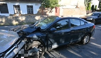 Čelná zrážka dvoch áut v Malackách: Žena svoju 6-ročnú dcéru nepripútala, dievčatko s ťažkými zraneniami previezli do nemocnice