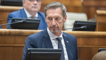 KDH je pripravené podporiť návrh premiéra o nedeli bez politických diskusií