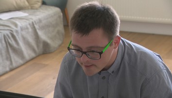 Napriek hendikepu si naplno užíva prácu a miluje šport. Teraz sme mu splnili veľký sen