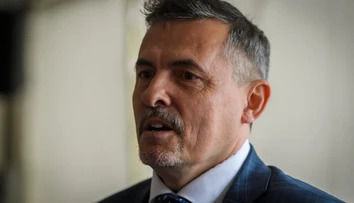 Machala chce SŠA namiesto USA. Jazykovedci hovoria jasne