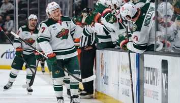 Ruská hviezda mala odmietnuť najlukratívnejší kontrakt v histórii NHL. Reagoval aj generálny manažér Wild