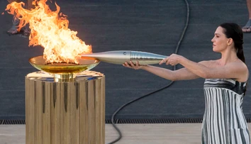 Pracovali na nej nepretržite takmer deväť mesiacov. Pozrite si, ako sa vyrábala olympijská pochodeň