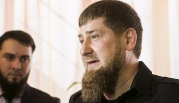 Kadyrov je hrdý na svojho syna, ktorý zmlátil muža obvineného z pálenia Koránu
