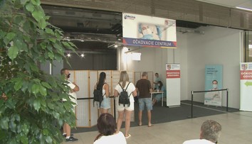 Medzi butikmi očkovacie stredisko. V Prešove spustili očkovanie v nákupnom centre