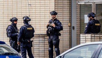 Streľba v Prahe má jednu obeť. Údajný páchateľ sa pokúsil o samovraždu