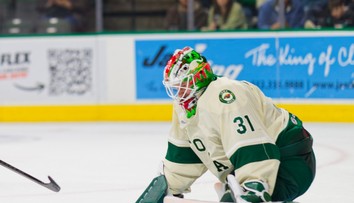 VIDEO: Hviezdny večer Samuela Hlavaja v AHL. Nedostal gól a pridal aj bonus navyše