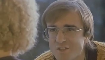 Kariéra Mekyho Žbirku je príbehom „nemoderného chalana“. Legendárnymi nie sú len jeho piesne