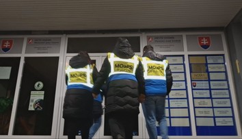 Ďalšie občianske hliadky končia. Samosprávy ich prácu chvália, najmä v lokalitách s rómskym obyvateľstvom