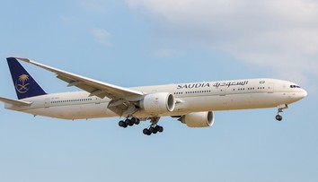 Poškodené lietadlo tri hodiny krúžilo nad Manchestrom, malo technické problémy