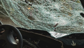 Tragédia na maďarskej diaľnici: Uvoľnené koleso z iného auta zabilo dievča (†19)