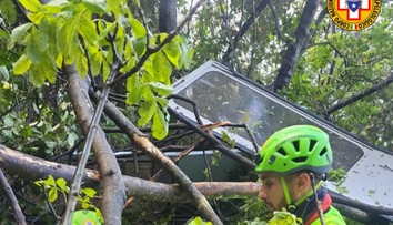 V Taliansku spadla lanovka. Hlásia štyroch mŕtvych turistov a jedného ťažko zraneného