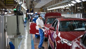 Tretia vlna konsolidácie prinesie škrty: Ktoré pracovné miesta sú ohrozené najviac?