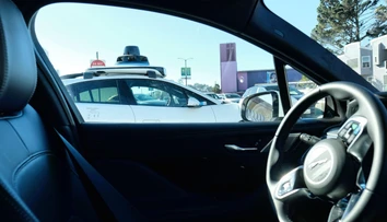 Taxíky bez vodiča sa blížia do Európy. Už je jasné, kedy vyrazia prvé