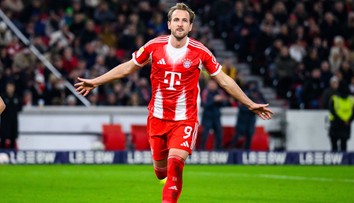 Kane začínal z lavičky, stihol hetrik. Vavro naskočil až v nadstavenom čase, Leverkusen zakopol