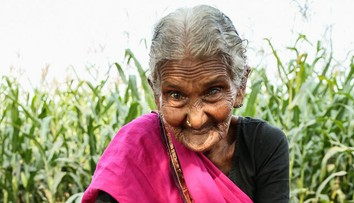 Najstaršia YouTuberka na svete je senzáciou internetu. Má 106 rokov