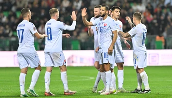 Slováci nenechali nič na náhodu. Po dominantnom víťazstve ich od postupu delí len krôčik