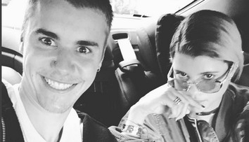 Bieber sa hnevá na fanúšikov, ktorí kritizujú jeho frajerku. Tvrdý odkaz od Seleny