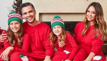 Jessica Alba porodila na Silvestra. Ukázala jej nádherný poklad