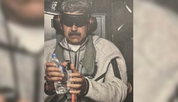 Fotografia zadržaného Madura vyvolala nákupný ošiaľ. Po jeho teplákovej súprave sa len tak zaprášilo