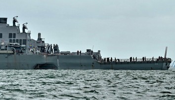 Potápači našli telá všetkých námorníkov nezvestných po havárii torpédoborca USA