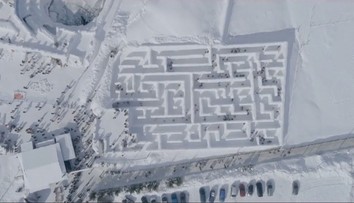 Navštívili sme najväčšie bludisko v snehu, ktoré je len kúsok od Slovenska