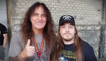 Ťažko by ste hľadali väčšieho fanúšika heavy metalu. Rasťo za svojimi idolmi precestoval kus sveta