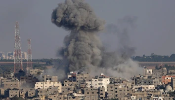 Izrael v reakcii na raketové útoky zaútočil na ciele hnutia Hamas