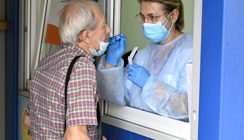 Pozitívnych pacientov pribúda. Koronavírusu podľahlo deväť ľudí