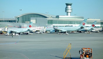 Krádež na letisku v Toronte: Zmizol kontajner so zlatom a cennosťami za milióny eur