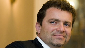 Finančník Patrik Tkáč chce pomôcť Devínu, aby sa dostal z nútenej správy